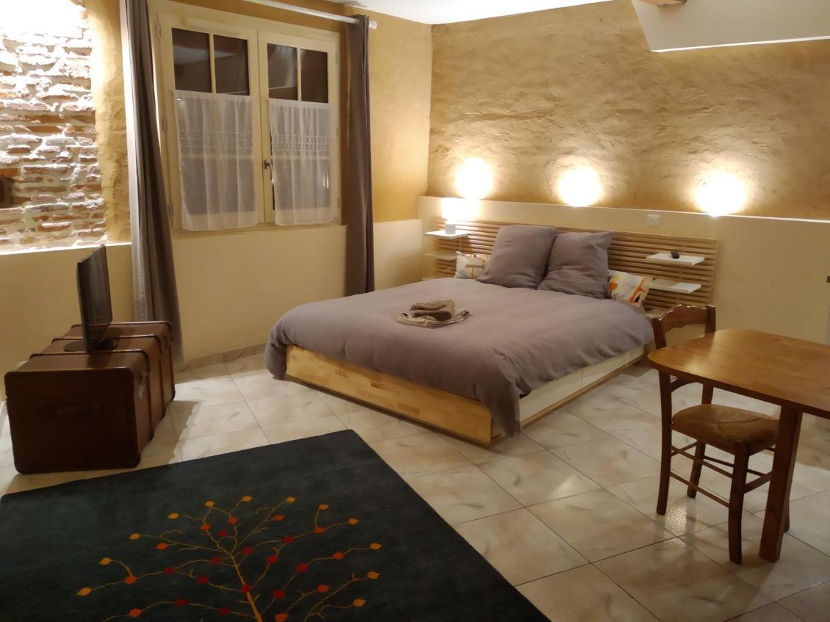 Au Coeur De Montastruc-La-Conseillere - Chambres D'Hotes Εξωτερικό φωτογραφία